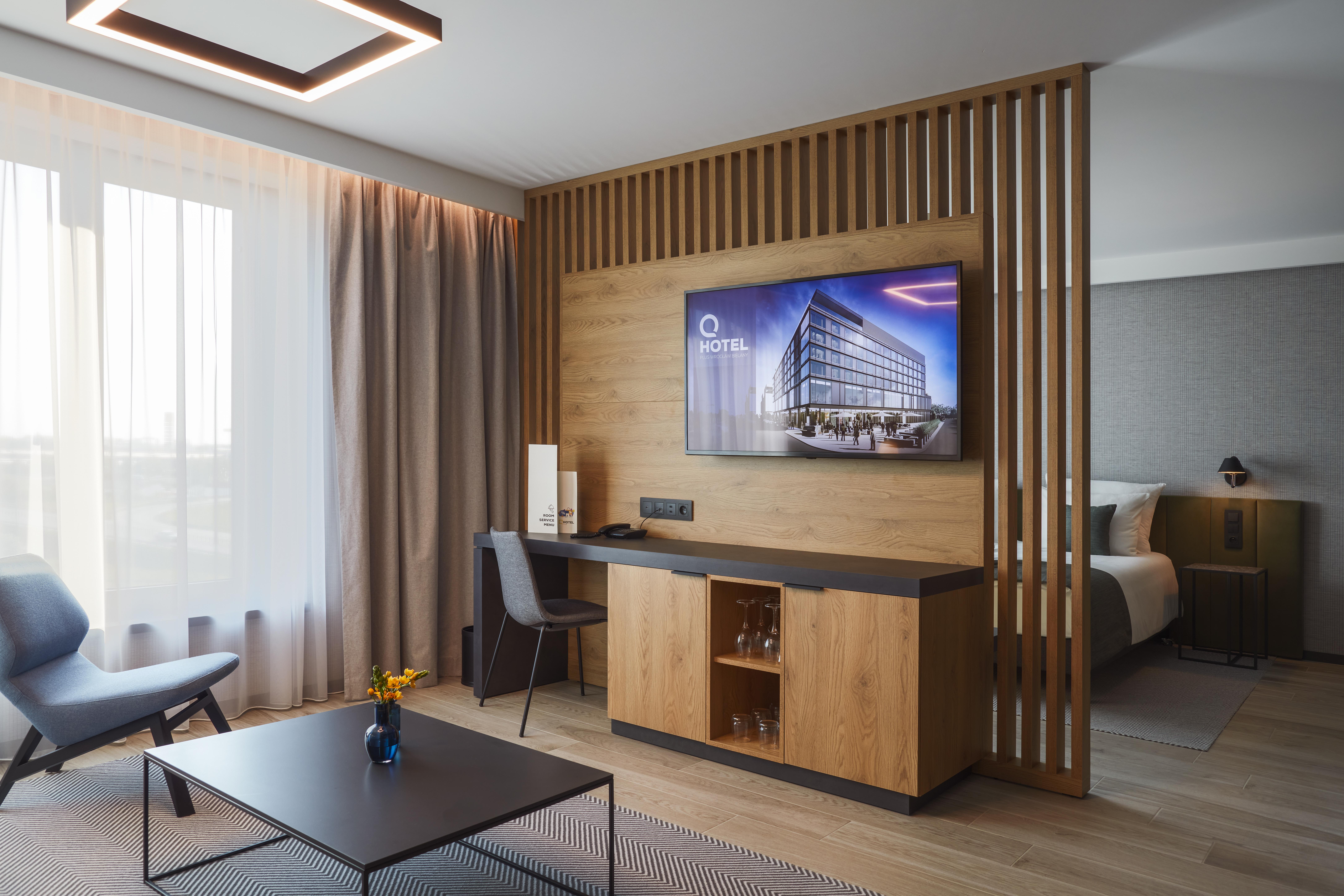 Q Hotel Plus Wroclaw Bielany Bielany Wrocławskie Eksteriør billede