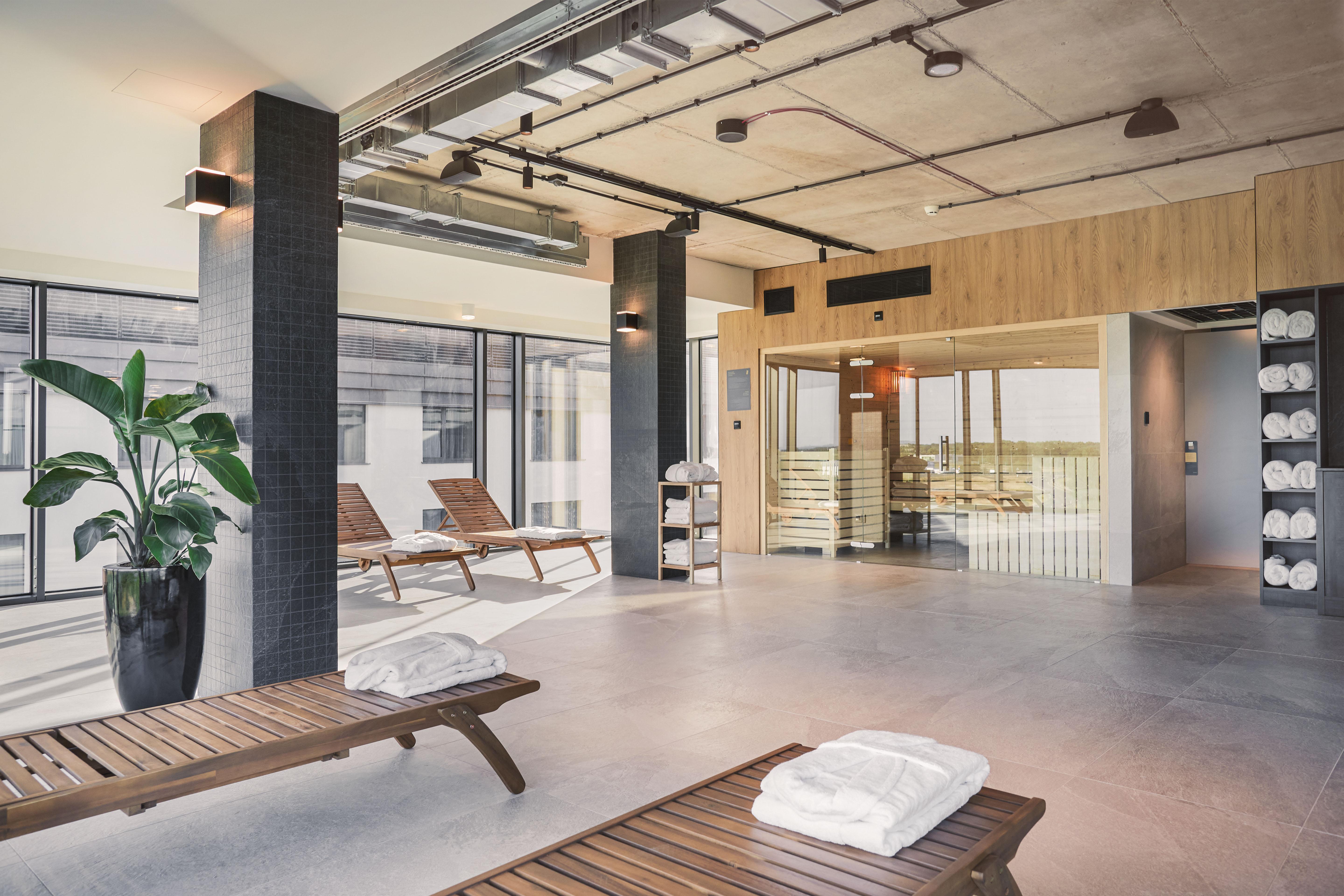 Q Hotel Plus Wroclaw Bielany Bielany Wrocławskie Eksteriør billede