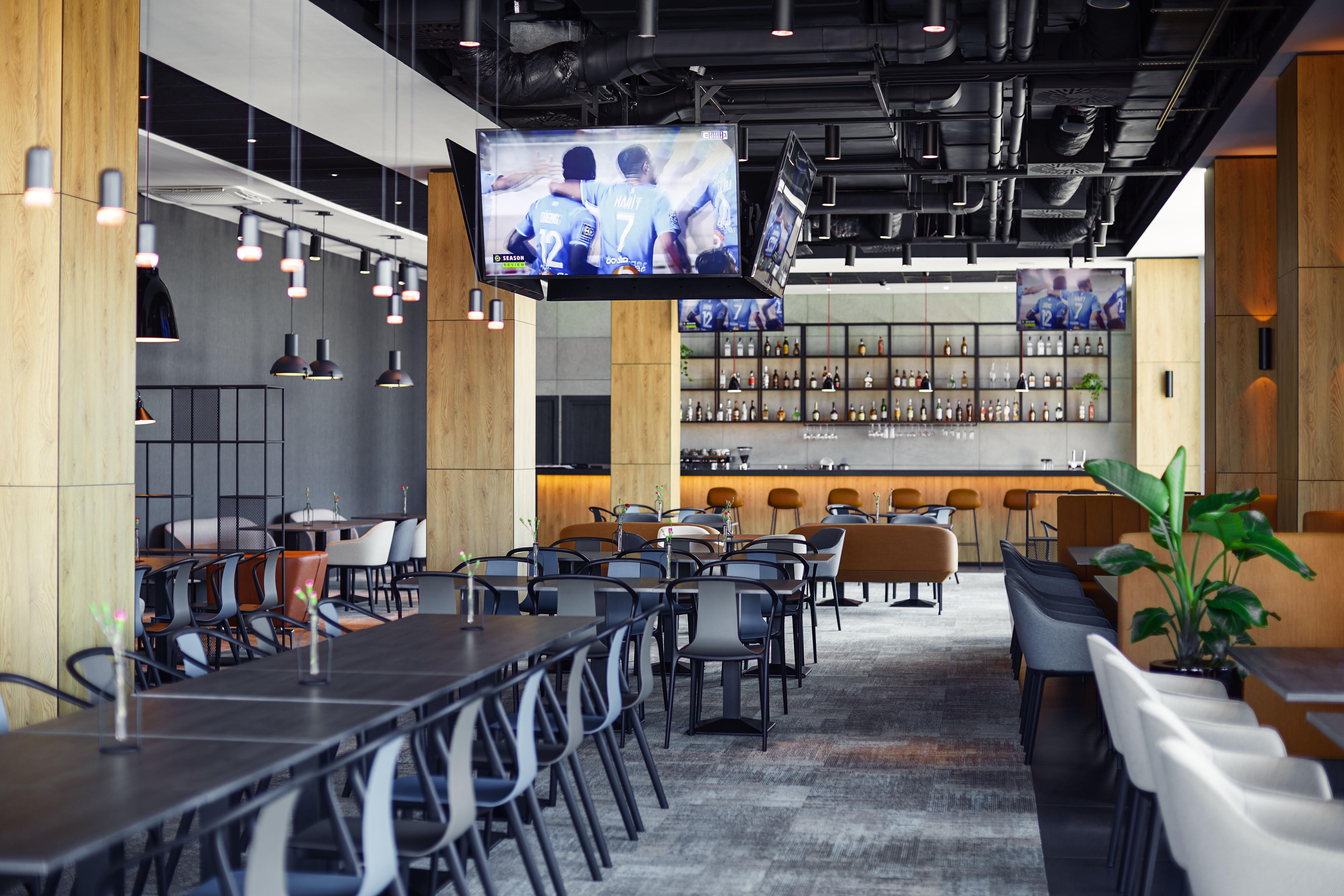 Q Hotel Plus Wroclaw Bielany Bielany Wrocławskie Eksteriør billede