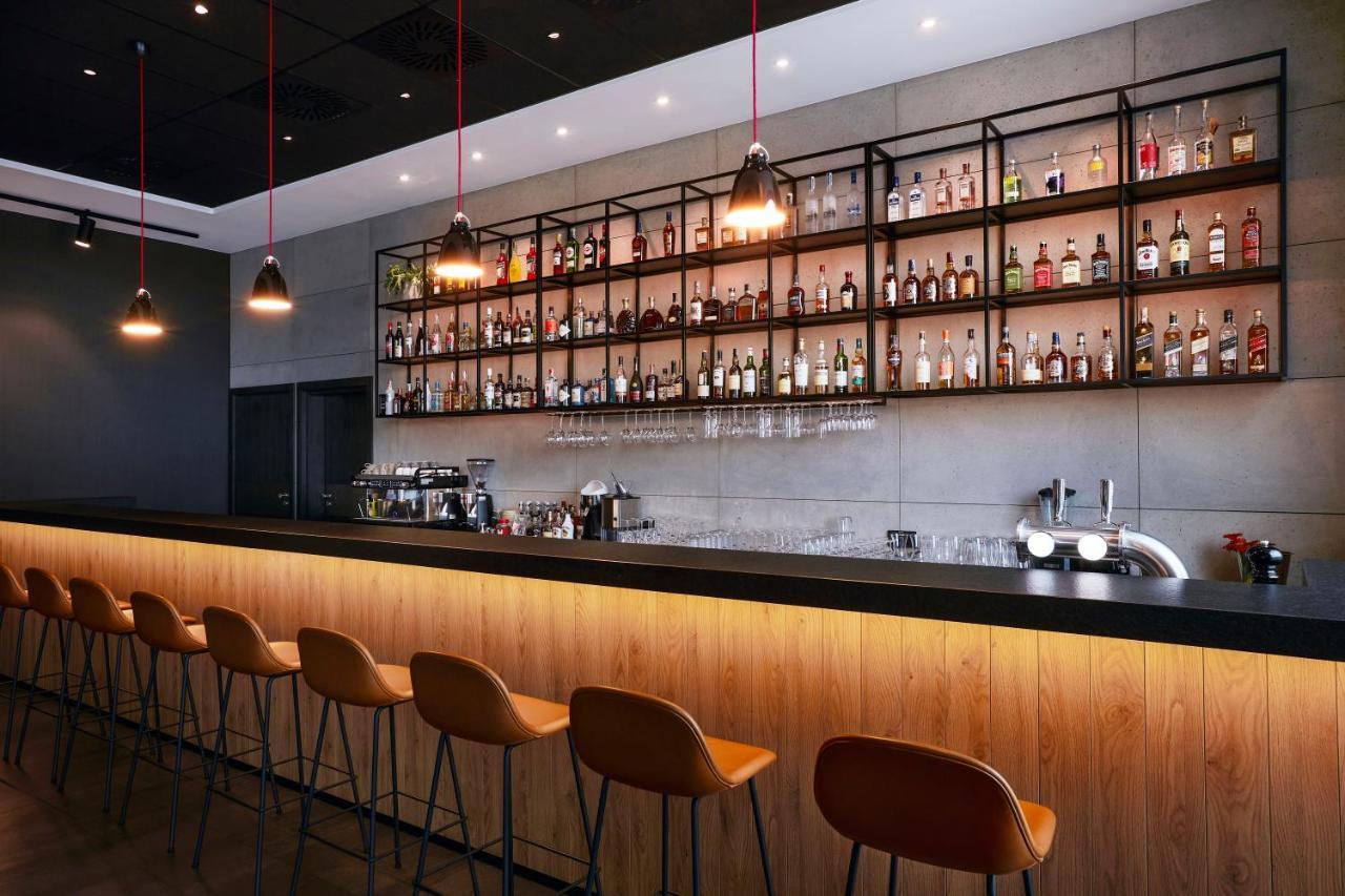Q Hotel Plus Wroclaw Bielany Bielany Wrocławskie Eksteriør billede